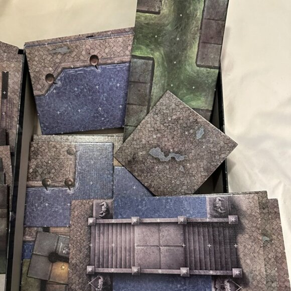 D&D / TTRPG Battle Map Set: Basic Cardboard Grid Mat| Near New! - Picture 4 of 5